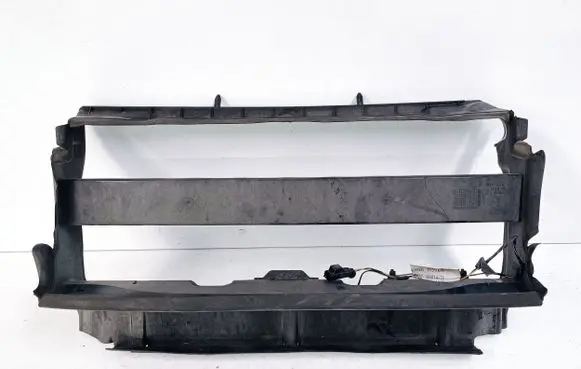 Land Rover Range Rover Sport L320 Intercooler air channel guide AH22019A01A