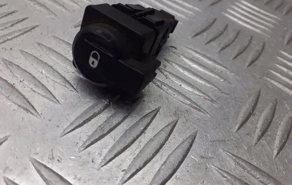 Citroen C4 I Central locking switch button 96476626XT
