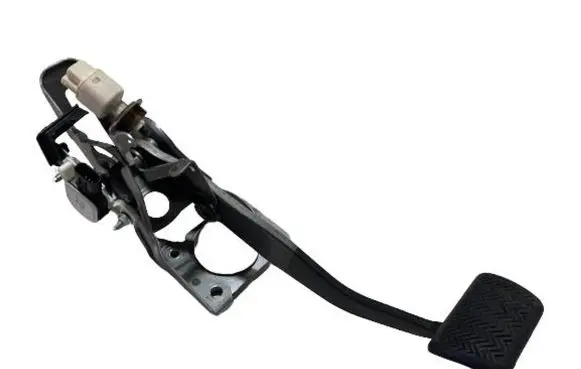 Toyota Auris E180 Brake pedal