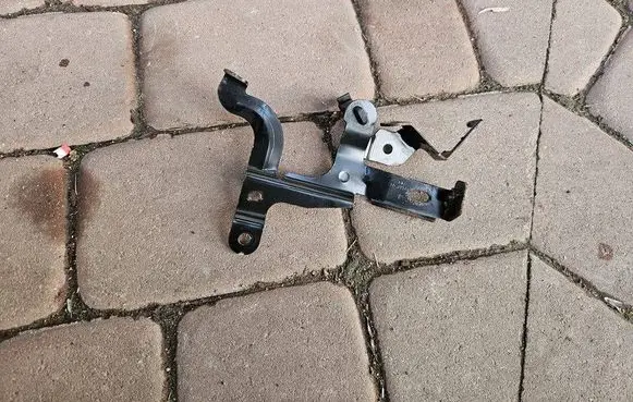 Opel Astra K Other engine bay part 55489558