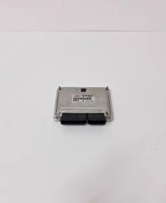 Audi A4 S4 B5 8D Engine control unit/module 038906019BR 0281010226 28SA4418