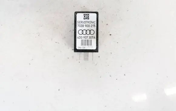 Audi A6 S6 C5 4B Other relay 7038900215 4d0907307a