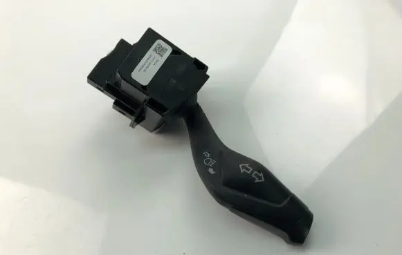 Ford Focus Indicator stalk AV6T13335AD