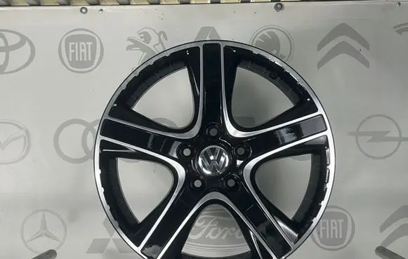 Volkswagen Multivan T5 R18 alloy rim 