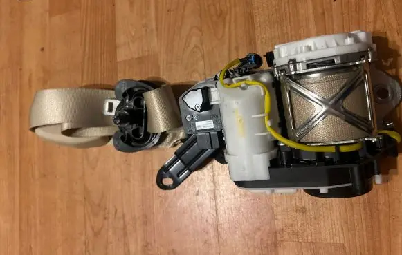 BMW X3 G01 Front seatbelt 7469960