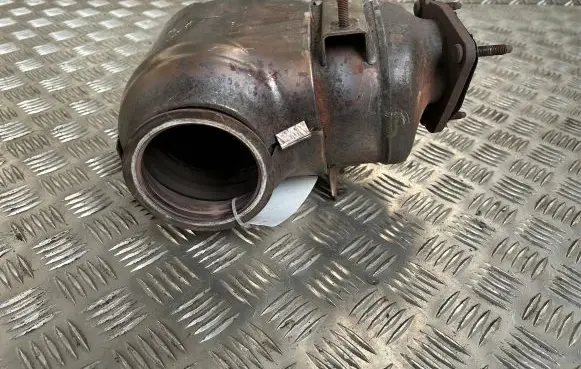 Volvo XC90 Catalyst/FAP/DPF particulate filter 31430861