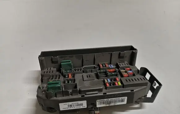 BMW X5 E70 Fuse box set 6931690 B010107400