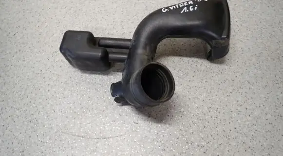 Suzuki Grand Vitara II Intercooler hose/pipe