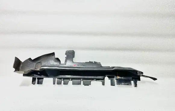 Audi A8 S8 D2 4D Intercooler air guide/duct channel 4D0121284C