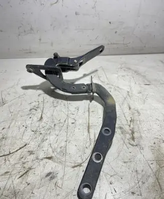 Volvo V70 Tailgate/trunk/boot hinge 8643157