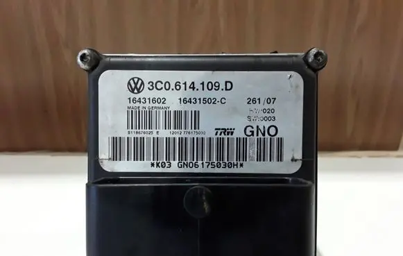 Volkswagen PASSAT B6 ABS Pump 3C0614109D