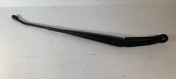 Honda CR-V Front wiper blade arm S9ADR