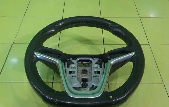 Opel Zafira C Steering wheel 13365200 14AB21