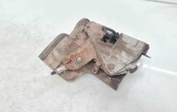 Toyota Previa (XR30, XR40) II Sliding door lock 