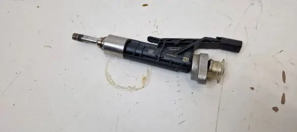 BMW 2 F22 F23 Fuel injector 8625396 0261500541