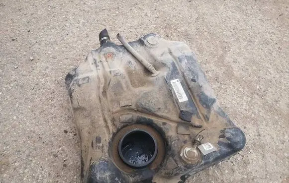 Volvo V50 Fuel tank 3M519002AE