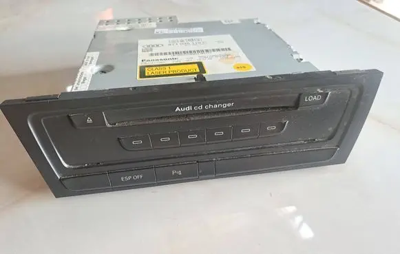 Audi A4 S4 B8 8K CD/DVD changer 8T1035110C