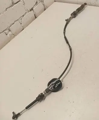 Gear shift cable linkage