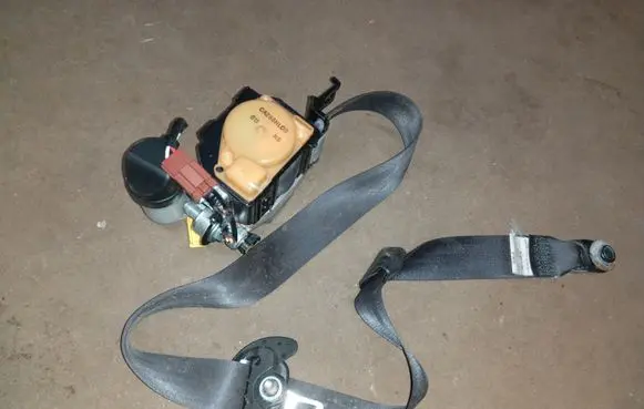 Honda Accord Front seatbelt
