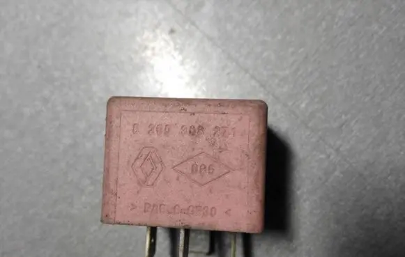 Renault Megane I Other relay 8200308271 20240041