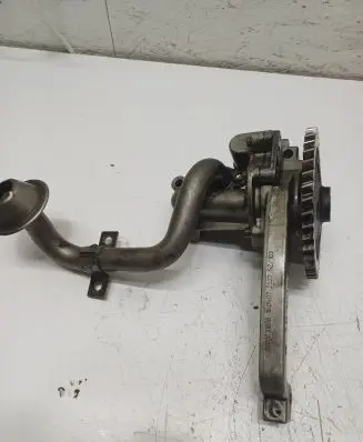Volkswagen Transporter - Caravelle T5 Oil pump 070115105A