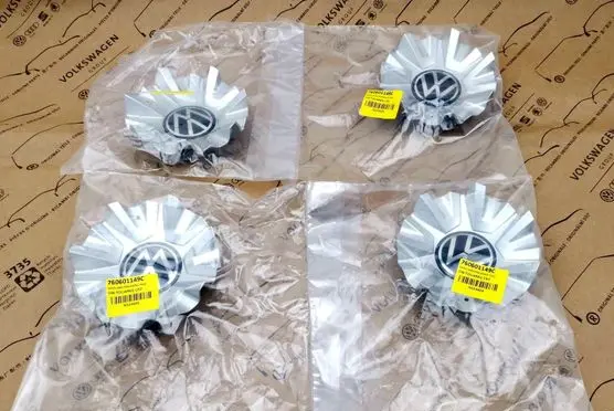 Volkswagen Touareg III Original wheel cap 760601149C LC9X