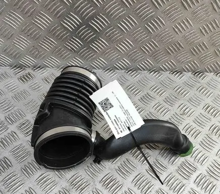BMW X7 G07 Air intake duct part 8596829