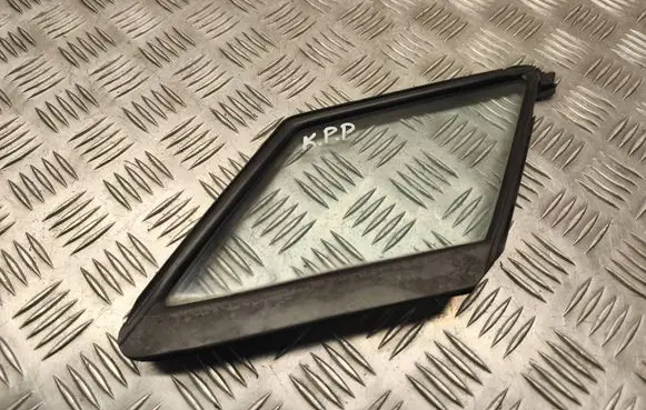 Mazda 5 Front door vent window glass four-door C23559651