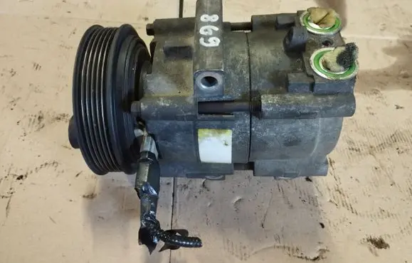 Ford Focus Air conditioning (A/C) compressor (pump) 1F1H19D786AA