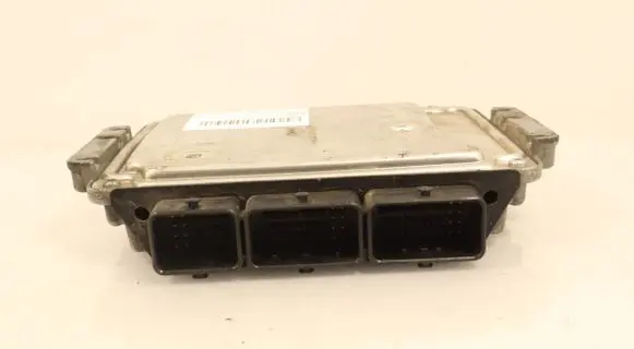 Renault Megane II Engine control unit/module ECU 0281015676