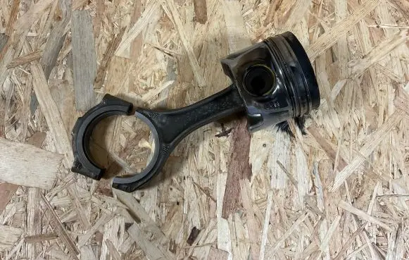 Volkswagen Touareg I Connecting rod/conrod 