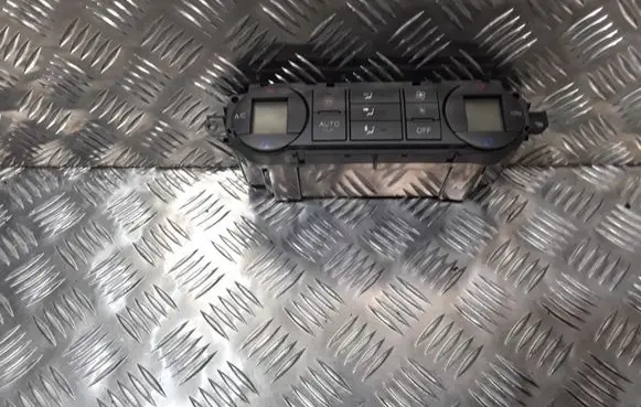 Ford Focus C-MAX Climate control unit 3M5T18C612AH