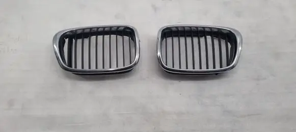BMW 5 E39 Front grill 2497261 8184531 2497262