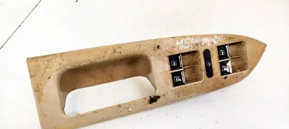 Volkswagen Touran I Electric window control switch 1T1867371F
