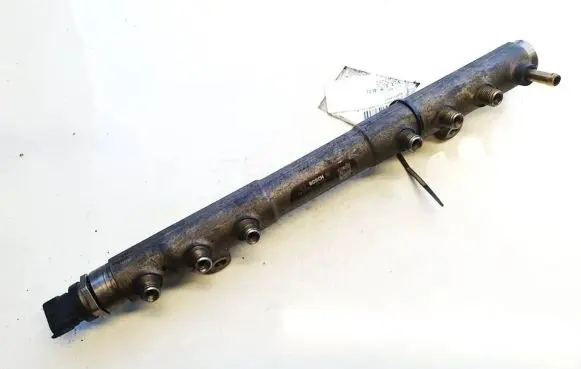 Volvo V70 Fuel main line pipe 0445215023 3125901130777576