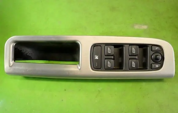Volvo V50 Quarter vent window switch 30773427