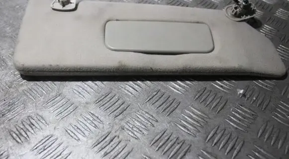 Chrysler Pacifica Sun visor