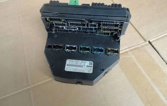 Mercedes-Benz E W212 Fuse module A212900601