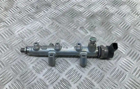 Audi A5 8T 8F Fuel pressure regulator 059130090CN