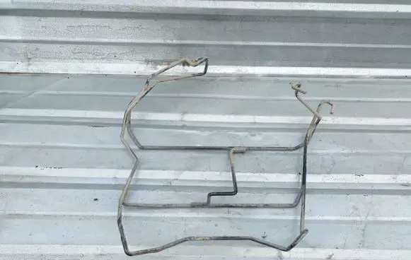 Nissan Leaf II (ZE1) Spare wheel mounting bracket 