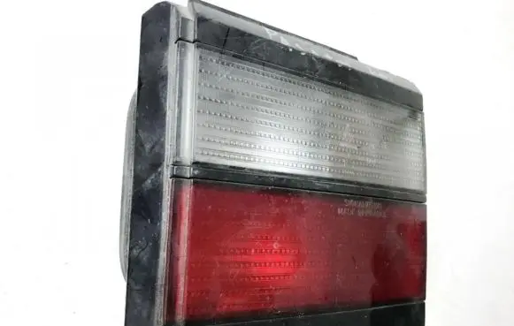 Volkswagen PASSAT B3 Tailgate rear/tail lights 333945108