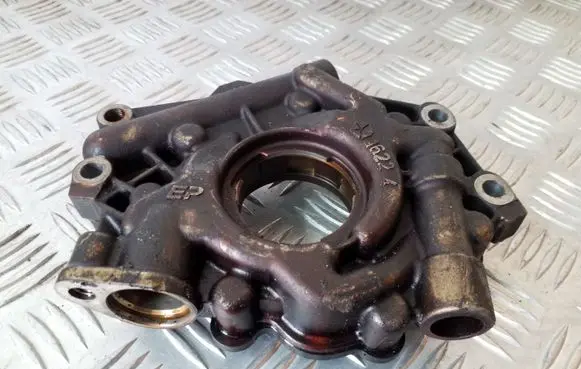 Jeep Grand Cherokee (WK) Oil pump 