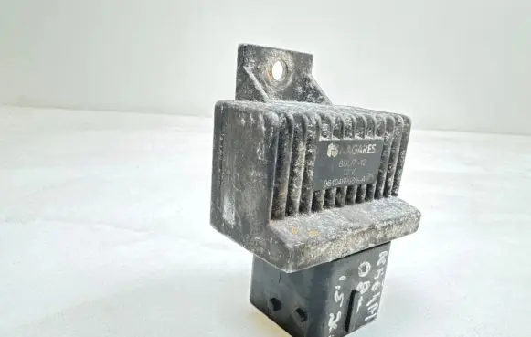 Nissan Qashqai Glow plug pre-heat relay 9640469680 BDU712