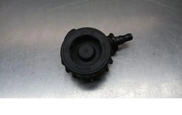 Audi A3 S3 8P Coolant heater control valve FM277001