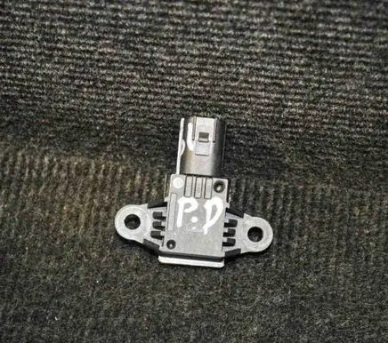Ford B-MAX Airbag deployment crash/impact sensor DG1314C676AA