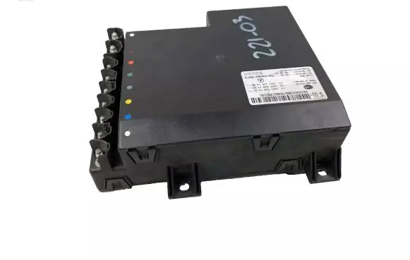 Mercedes-Benz S W221 Fuse box set A2215401062 A2215457132