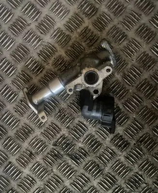 BMW 3 E90 E91 EGR valve 7563241