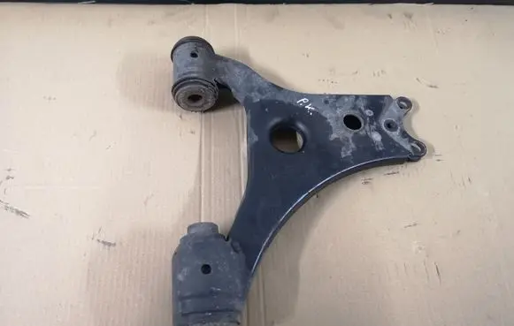 Mercedes-Benz B W245 Front lower control arm/wishbone