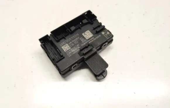 Audi Q7 4M Door control unit/module 4M0959593F 4M0959593H A2C7486561300
