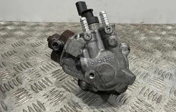BMW 1 E81 E87 Fuel injection high pressure pump 0445010506 0928400691